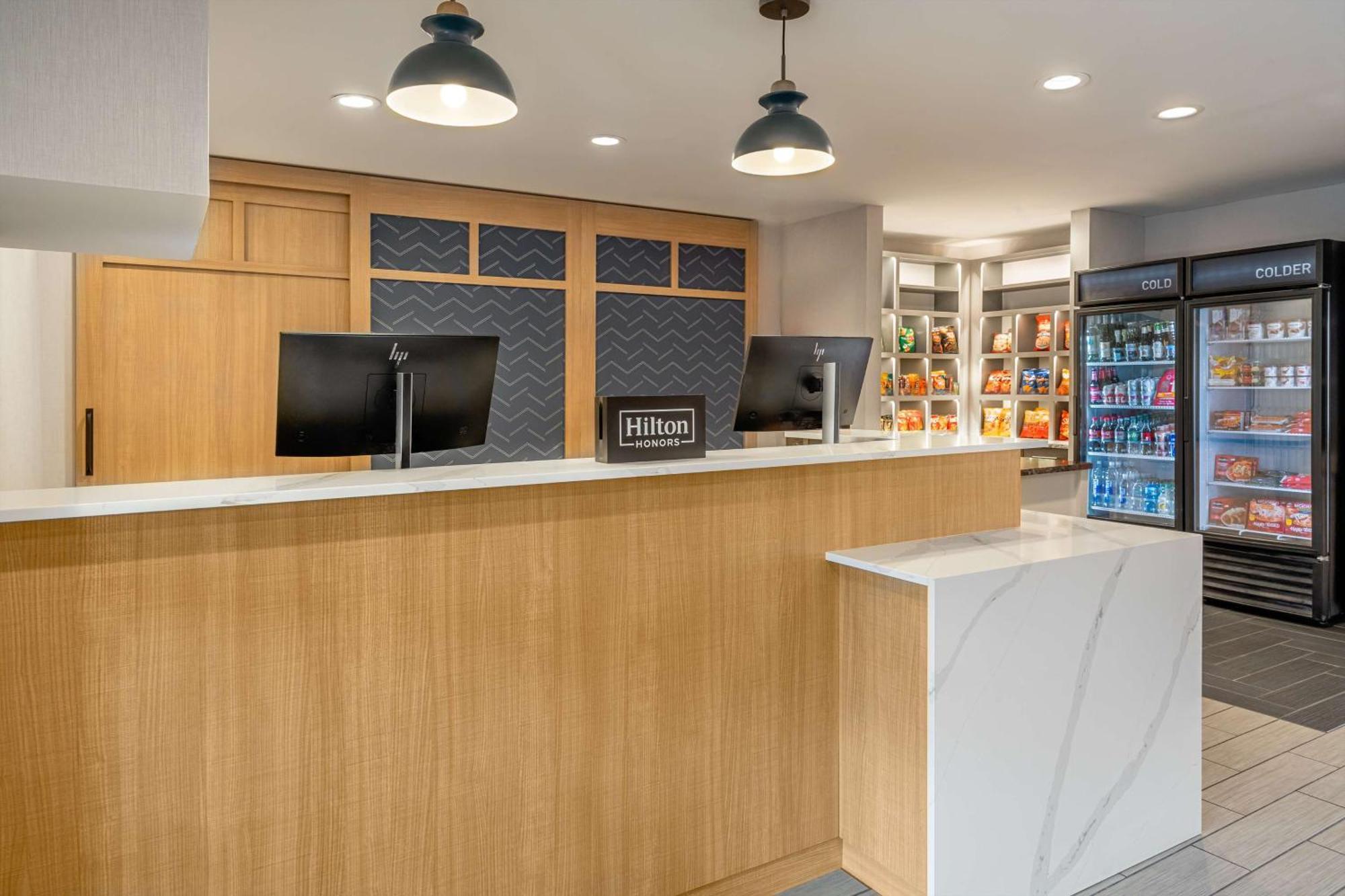 Homewood Suites By Hilton Eatontown Buitenkant foto