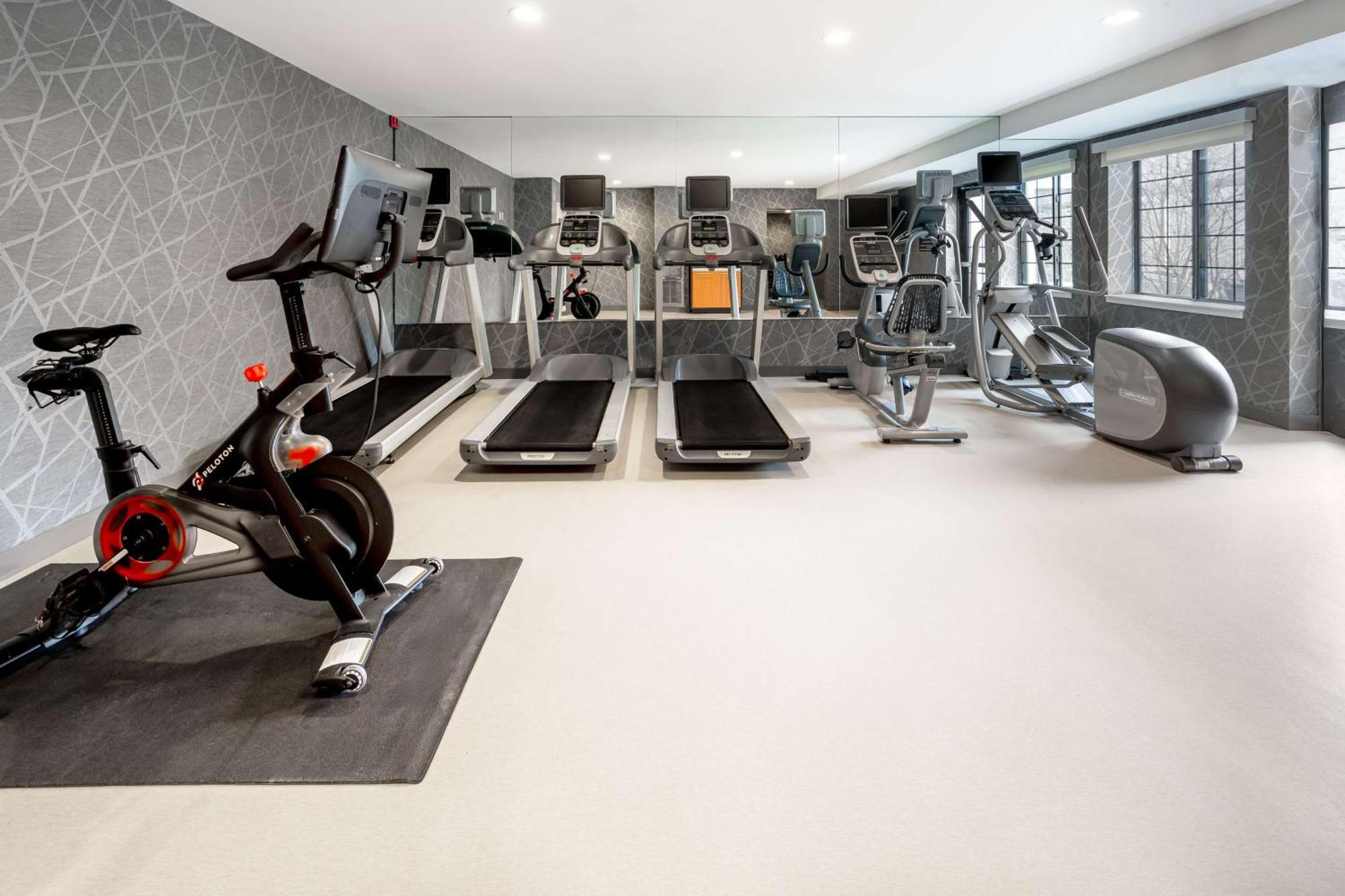 Homewood Suites By Hilton Eatontown Buitenkant foto